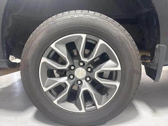 2022 Chevrolet Silverado 1500 4WD Crew Cab Short Bed LT with 2FL