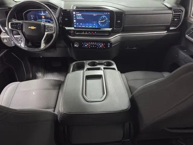 2022 Chevrolet Silverado 1500 4WD Crew Cab Short Bed LT with 2FL