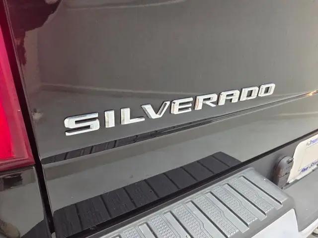 2022 Chevrolet Silverado 1500 4WD Crew Cab Short Bed LT with 2FL
