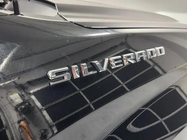 2022 Chevrolet Silverado 1500 4WD Crew Cab Short Bed LT with 2FL