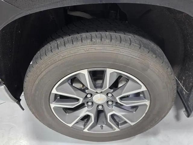 2022 Chevrolet Silverado 1500 4WD Crew Cab Short Bed LT with 2FL