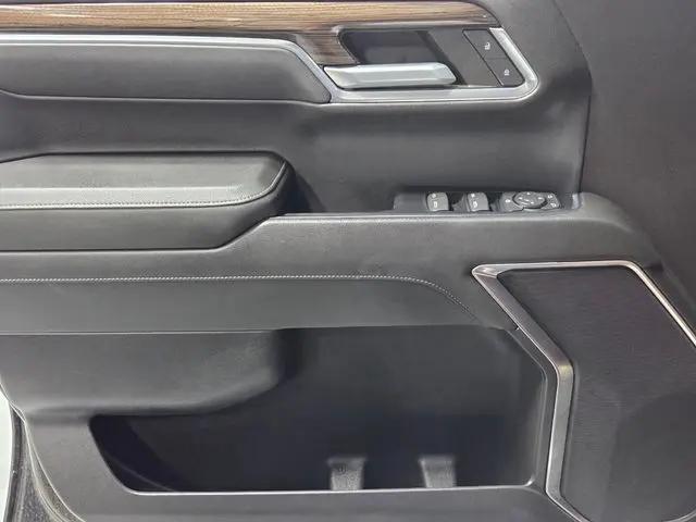 2022 Chevrolet Silverado 1500 4WD Crew Cab Short Bed LT with 2FL