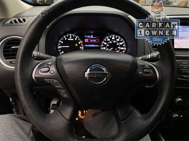 2016 Nissan Pathfinder SL