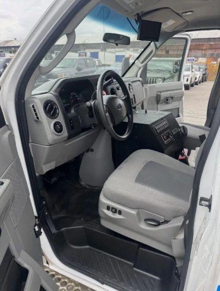 2018 Ford E-350 Cutaway Base