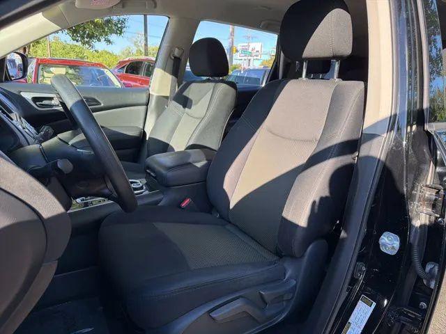 2018 Nissan Pathfinder S