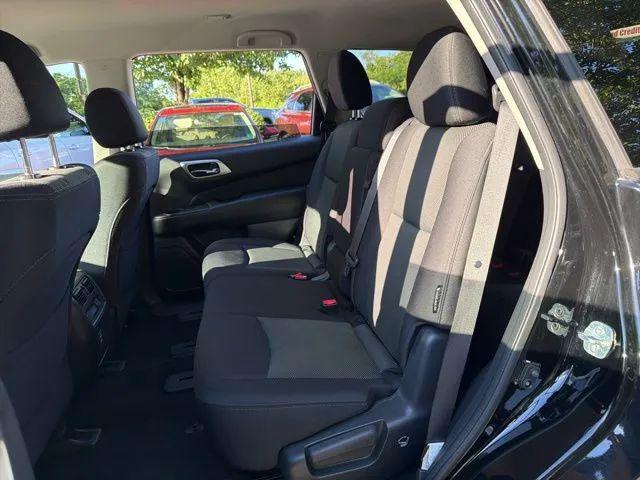 2018 Nissan Pathfinder S