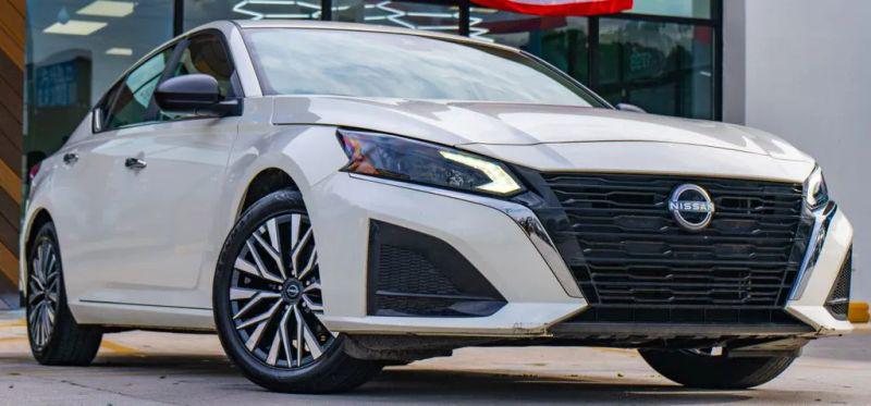 2025 Nissan Altima SV FWD