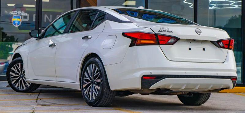 2025 Nissan Altima SV FWD