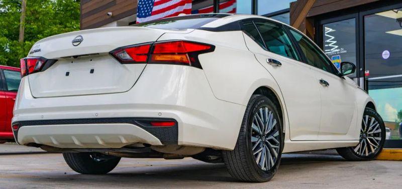 2025 Nissan Altima SV FWD
