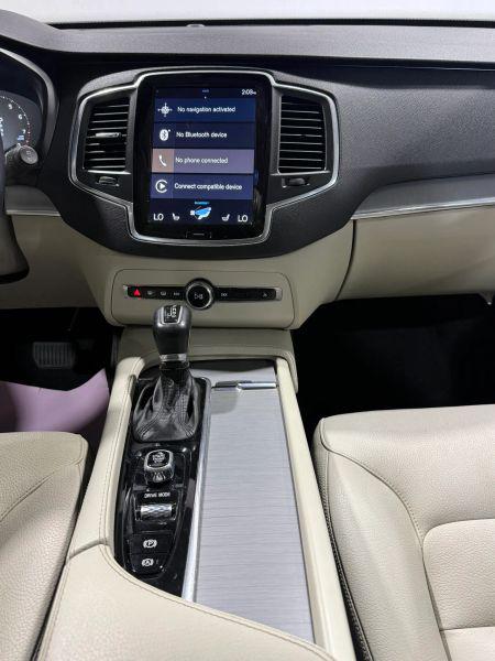 2021 Volvo XC90 T5 Momentum 7 Passenger