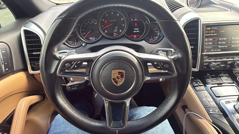 2016 Porsche Cayenne Base