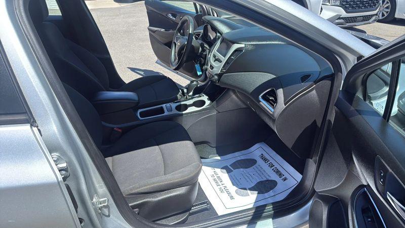 2017 Chevrolet Cruze LS Auto