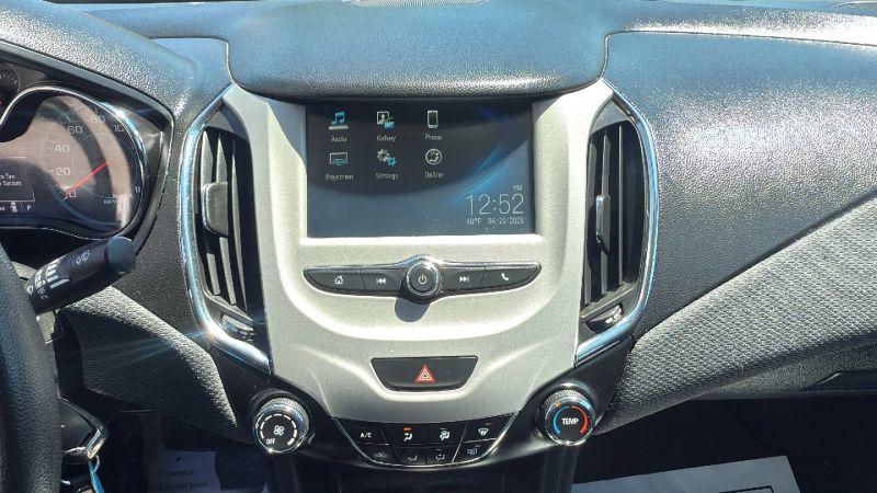 2017 Chevrolet Cruze LS Auto