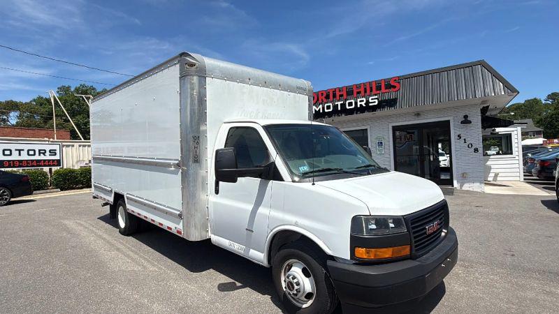 2021 GMC Savana Cutaway Work Van