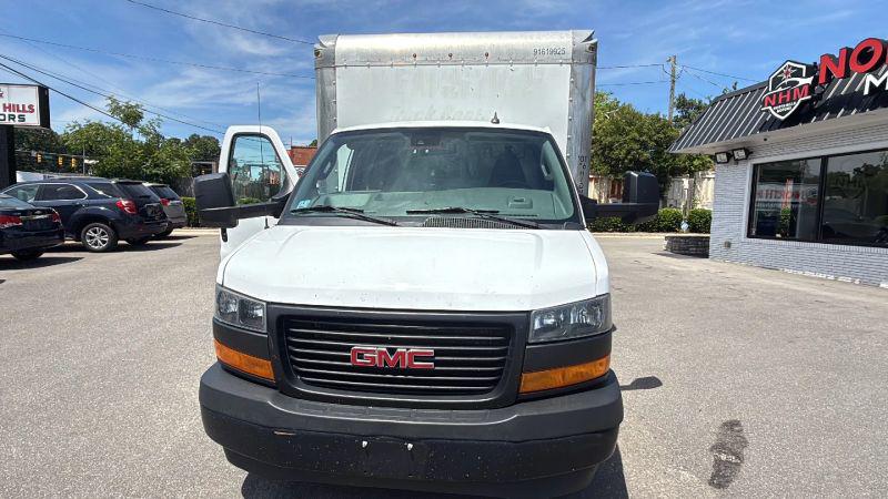 2021 GMC Savana Cutaway Work Van