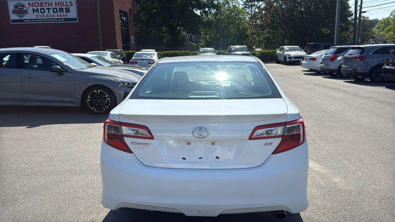 2013 Toyota Camry SE