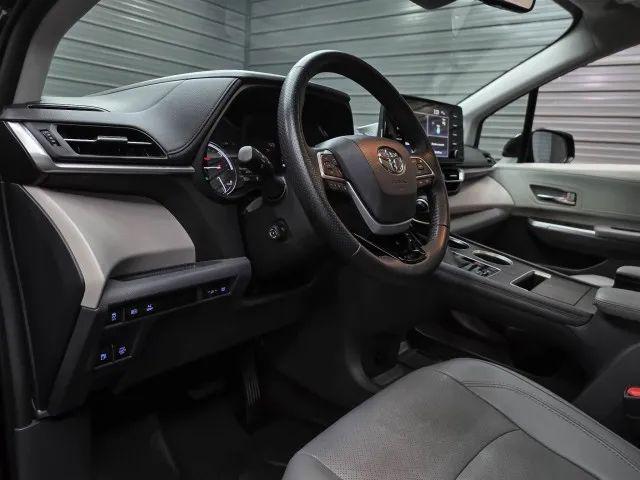 2021 Toyota Sienna Limited