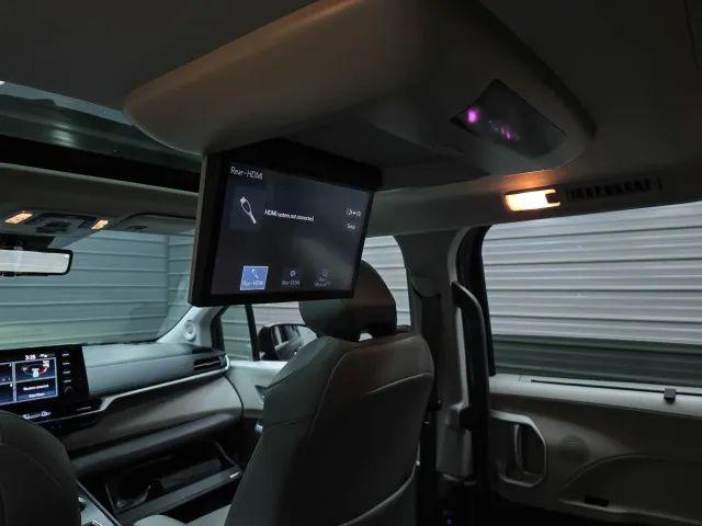 2021 Toyota Sienna Limited