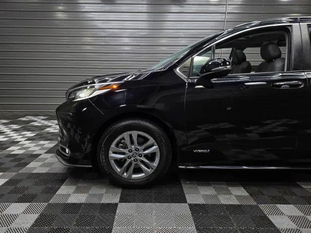 2021 Toyota Sienna Limited