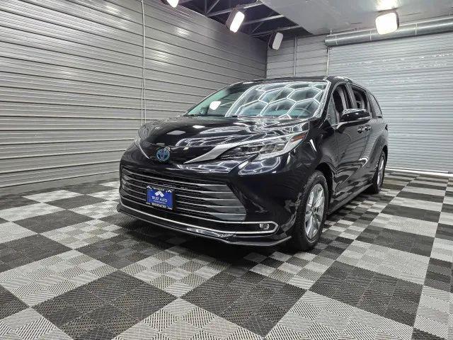 2021 Toyota Sienna Limited