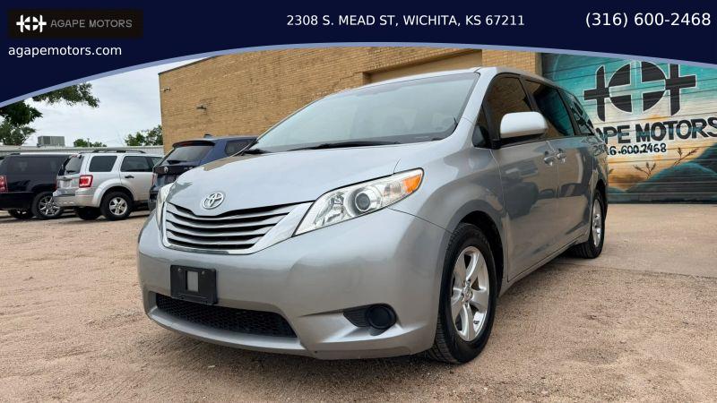 2016 Toyota Sienna LE 8 Passenger for sale in Wichita, KS