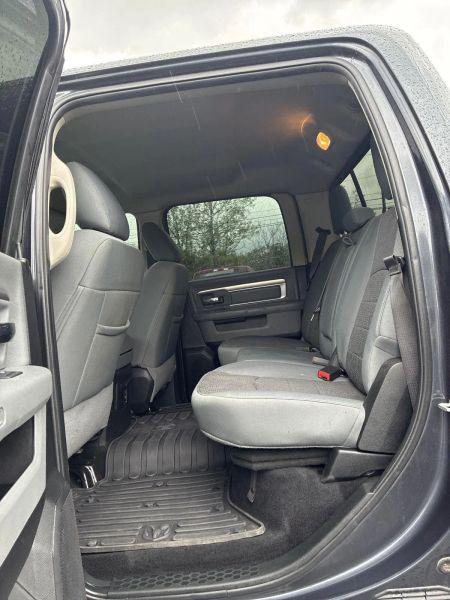 2018 Ram 1500 Big Horn Crew Cab 4x4 5'7" Box