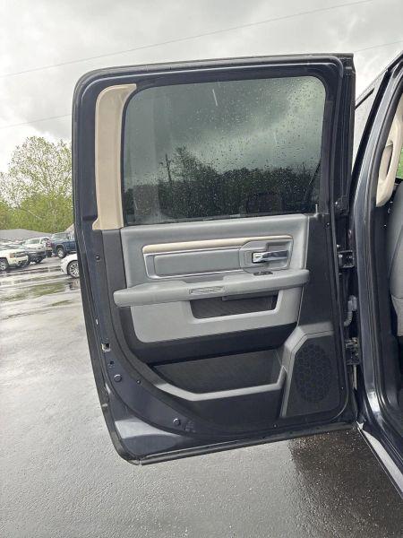 2018 Ram 1500 Big Horn Crew Cab 4x4 5'7" Box