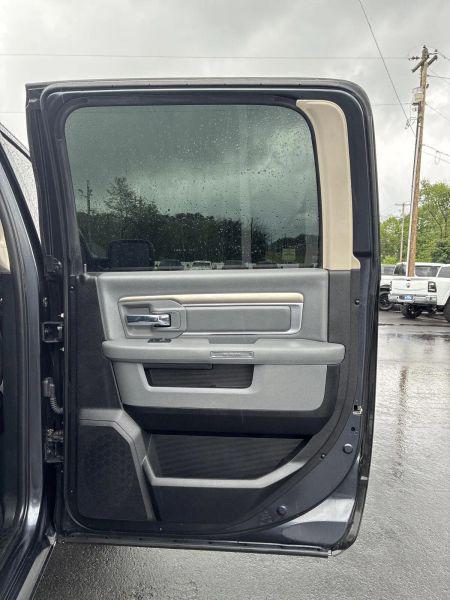 2018 Ram 1500 Big Horn Crew Cab 4x4 5'7" Box