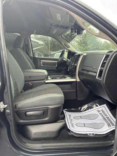 2018 Ram 1500 Big Horn Crew Cab 4x4 5'7" Box