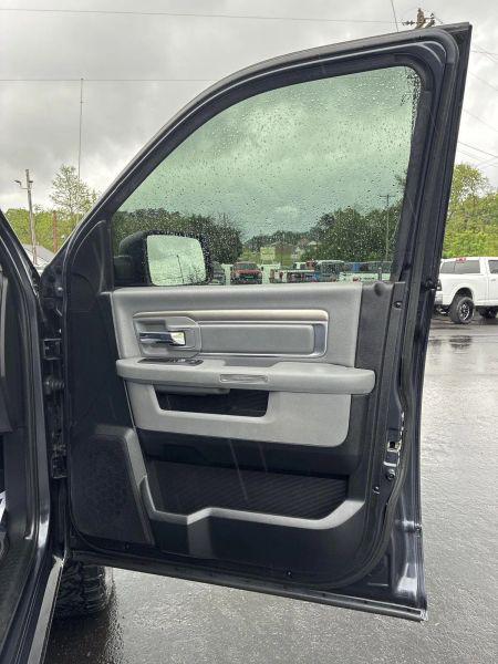 2018 Ram 1500 Big Horn Crew Cab 4x4 5'7" Box