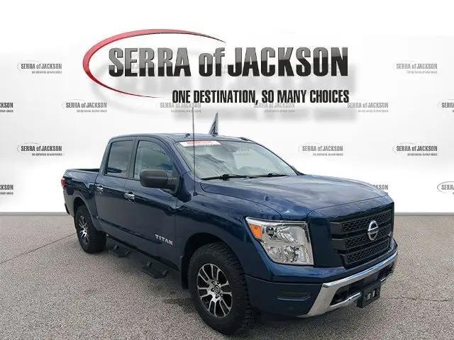 2021 Nissan Titan Crew Cab SV 4x4
