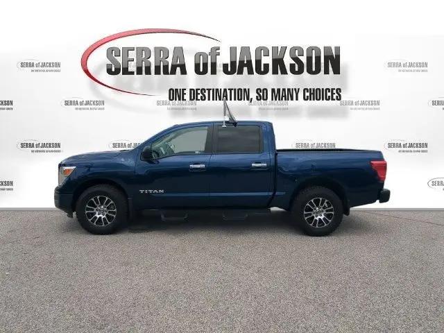 2021 Nissan Titan Crew Cab SV 4x4