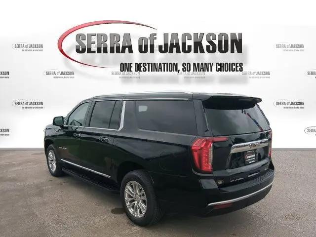 2023 GMC Yukon XL 4WD SLT