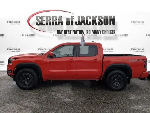 2025 Nissan Frontier Crew Cab PRO-X 4x2