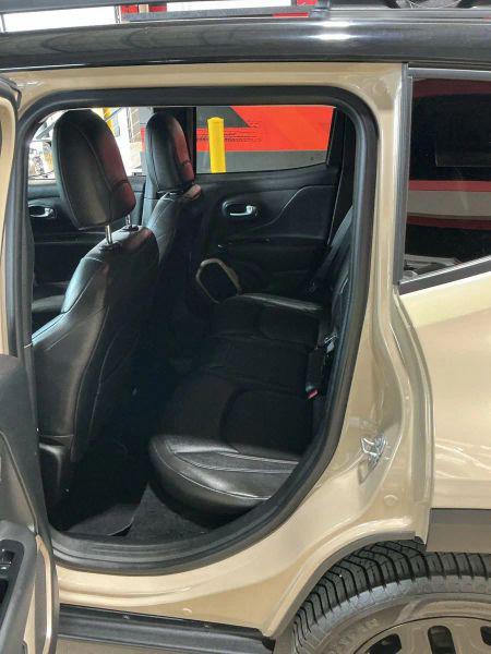 2017 Jeep Renegade Deserthawk 4x4