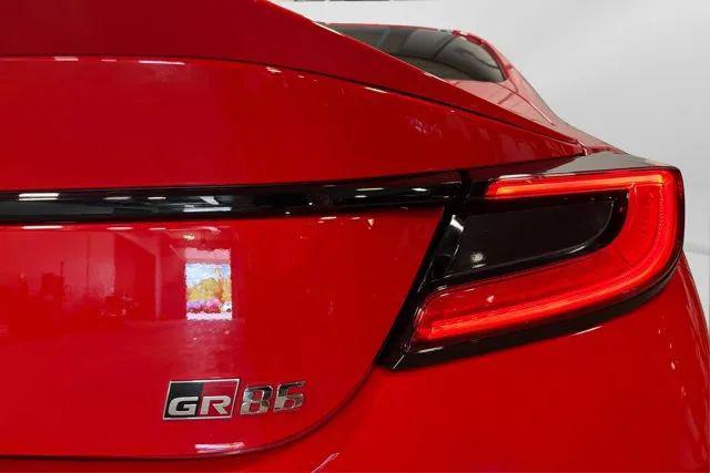 2025 Toyota GR86 Premium