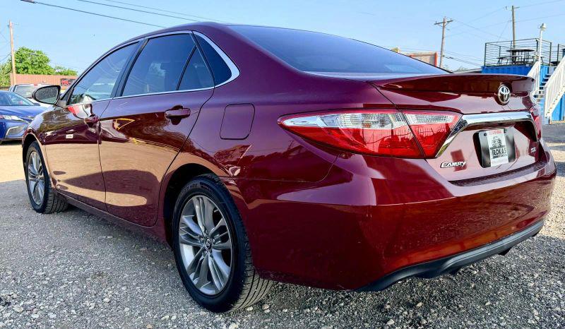2017 Toyota Camry SE