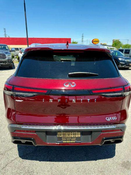 2023 INFINITI QX60 LUXE