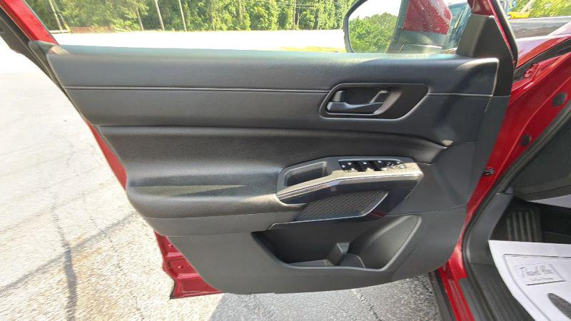 2023 Nissan Pathfinder SV FWD