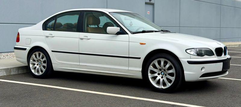2004 BMW 325xi 325xi