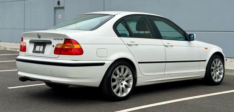 2004 BMW 325xi 325xi