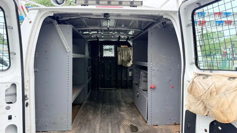 2013 Ford E-350 Super Duty Base