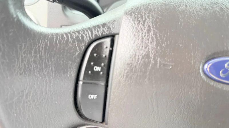 2013 Ford E-350 Super Duty Base