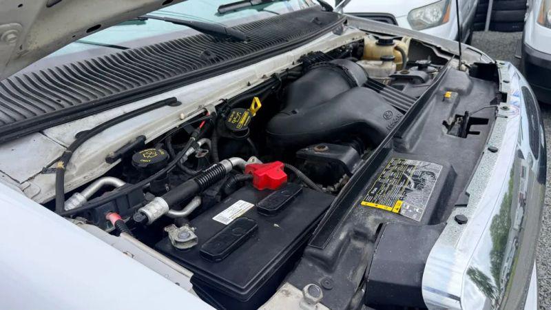 2013 Ford E-350 Super Duty Base