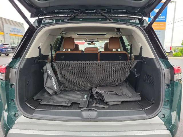 2025 Nissan Pathfinder Platinum 4WD