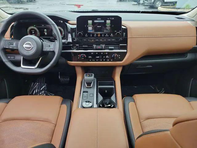 2025 Nissan Pathfinder Platinum 4WD