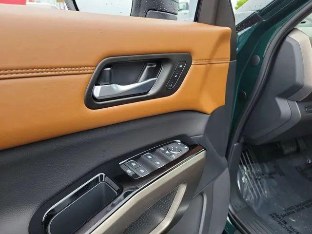 2025 Nissan Pathfinder Platinum 4WD