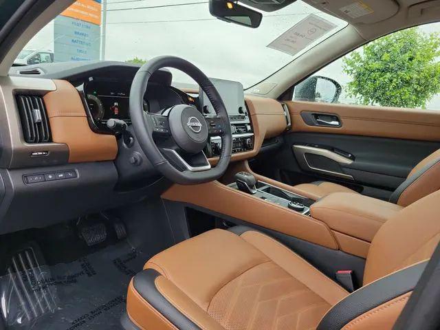 2025 Nissan Pathfinder Platinum 4WD