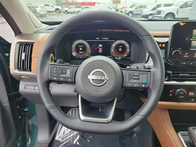2025 Nissan Pathfinder Platinum 4WD