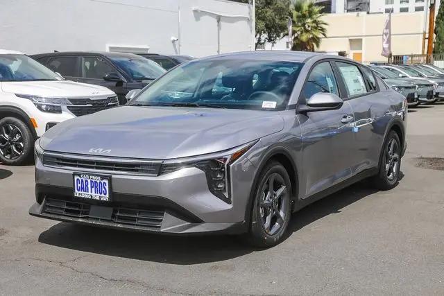 2026 Kia K4 LXS